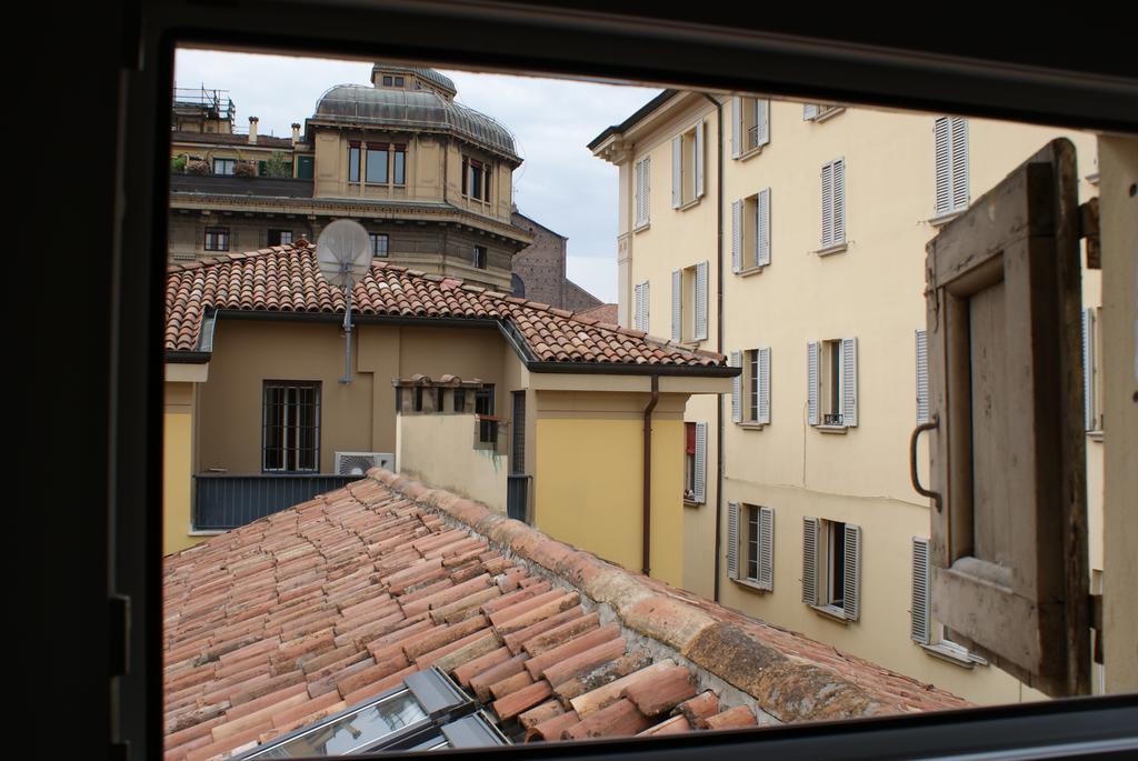 4-Tourist House Bologna-Studio - Self Check-In Eksteriør billede